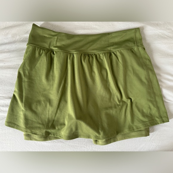 Nike Victory Green Tennis Skirt Side Slit with Shorts Size M - Picture 7 of 10
